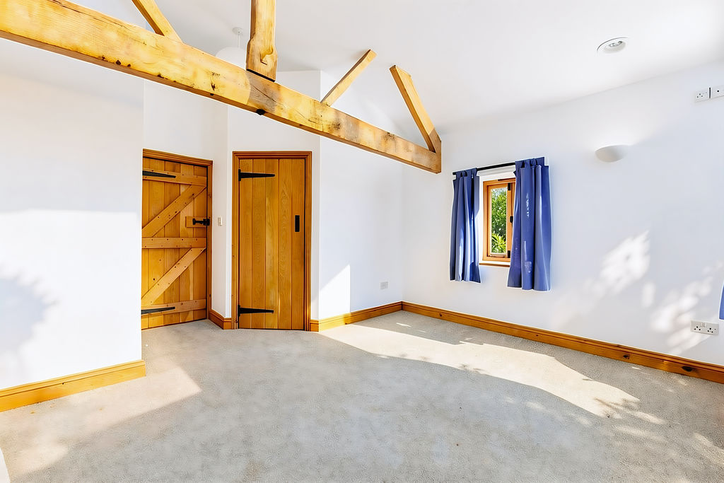 Bedroom- click for photo gallery